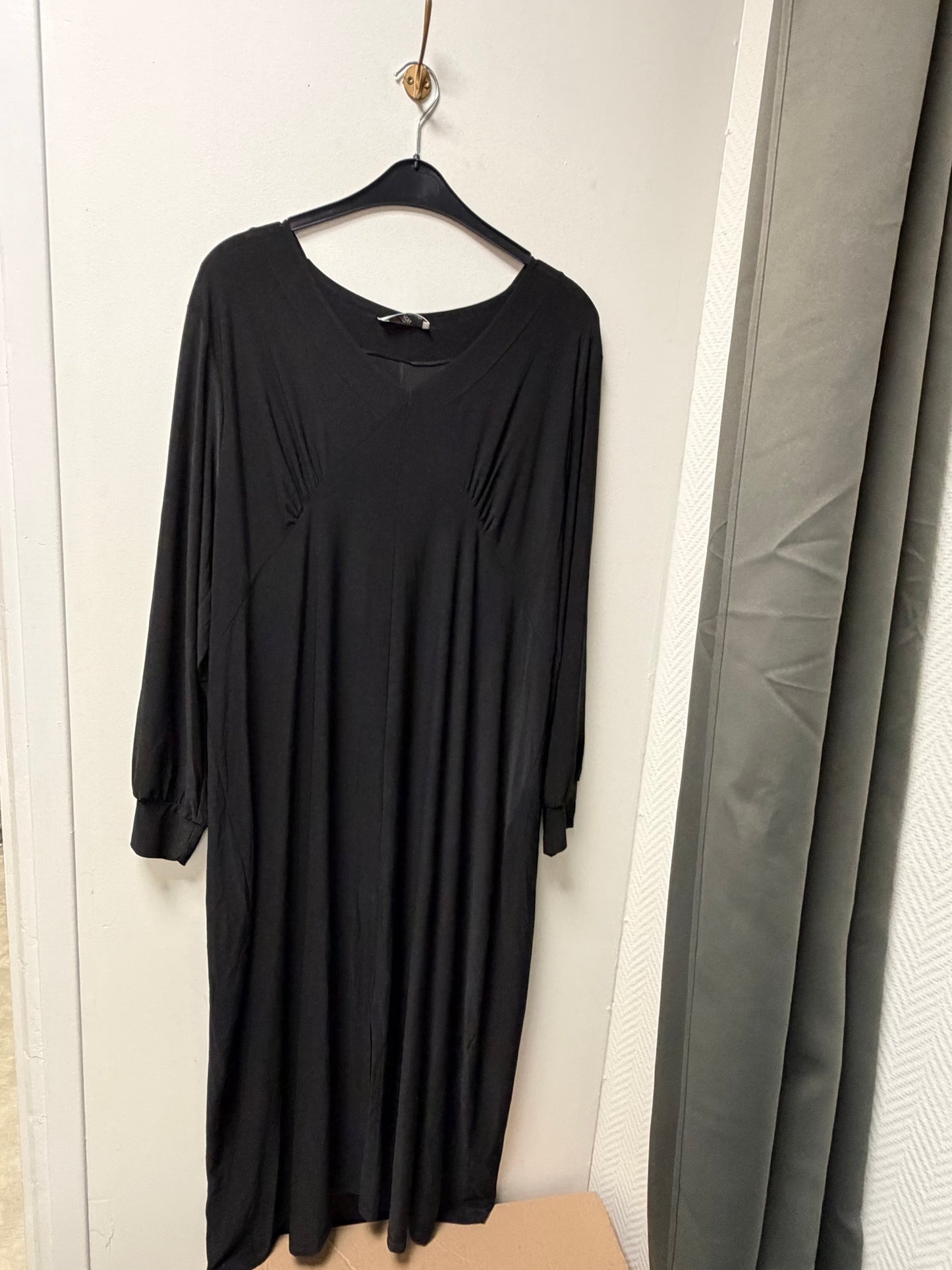R1562 robe, longue