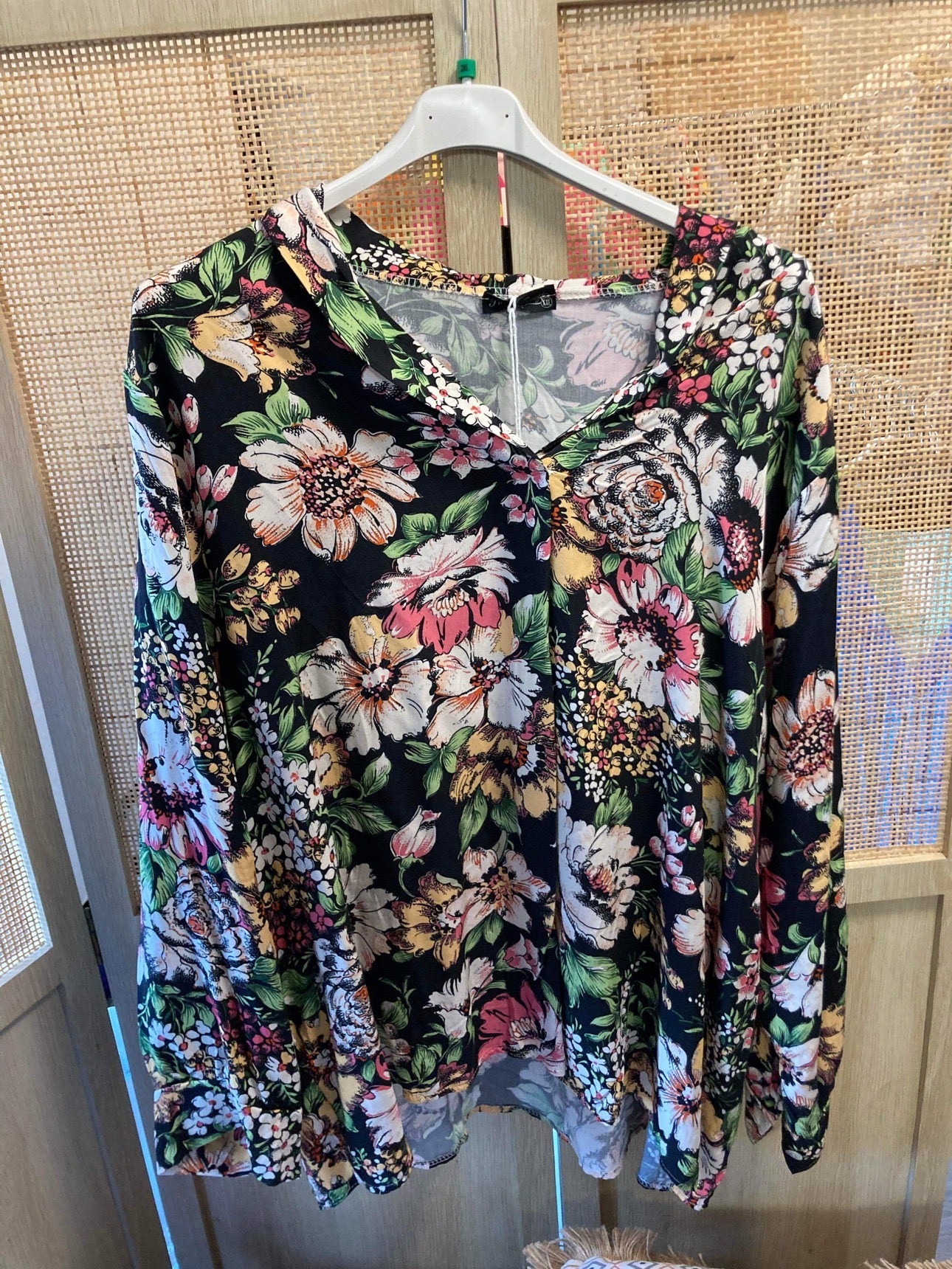 2124 blouse avec fleur