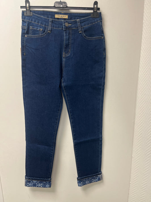 J6096 jean ourlet fleur✅