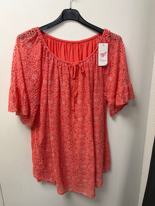 Top en crochet ajouré col froncé 3825