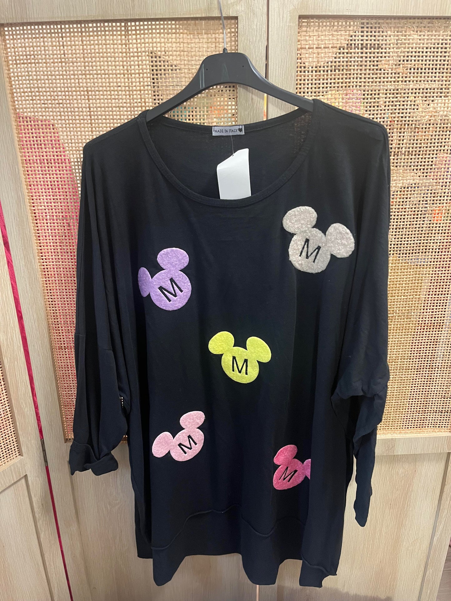 Ts354 t-shirt avec plein de Mickey