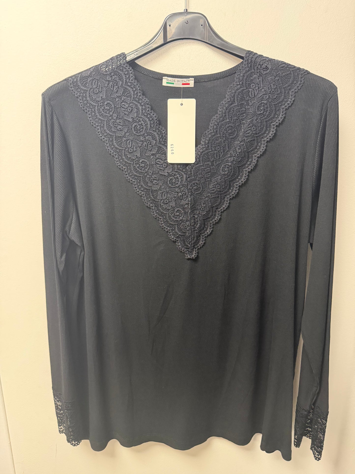 B1 Top Côtelé avec Encolure en V et Bordure Dentelle