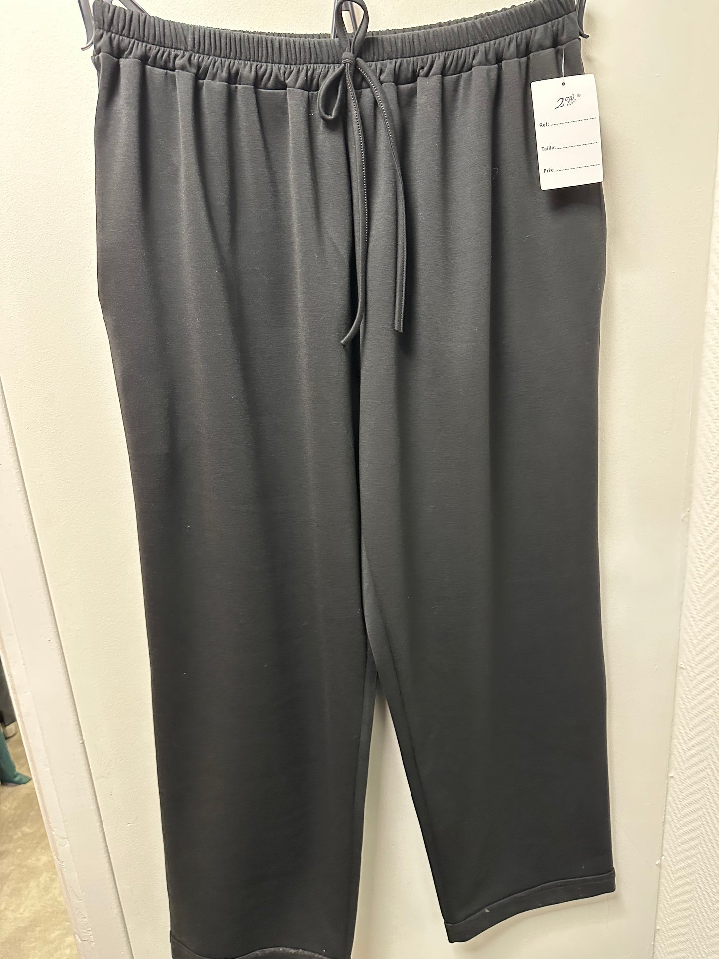 231 pantalon, Julie ￼