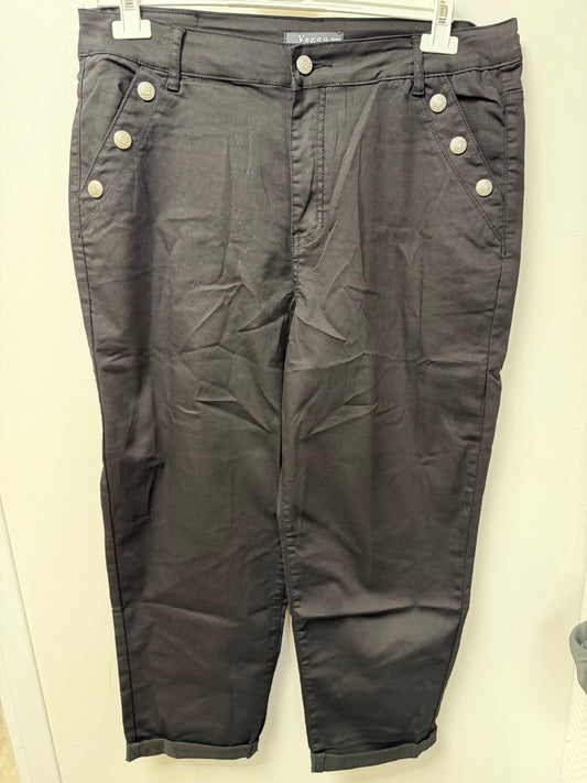 Jean capri avec boutons argentés W1028