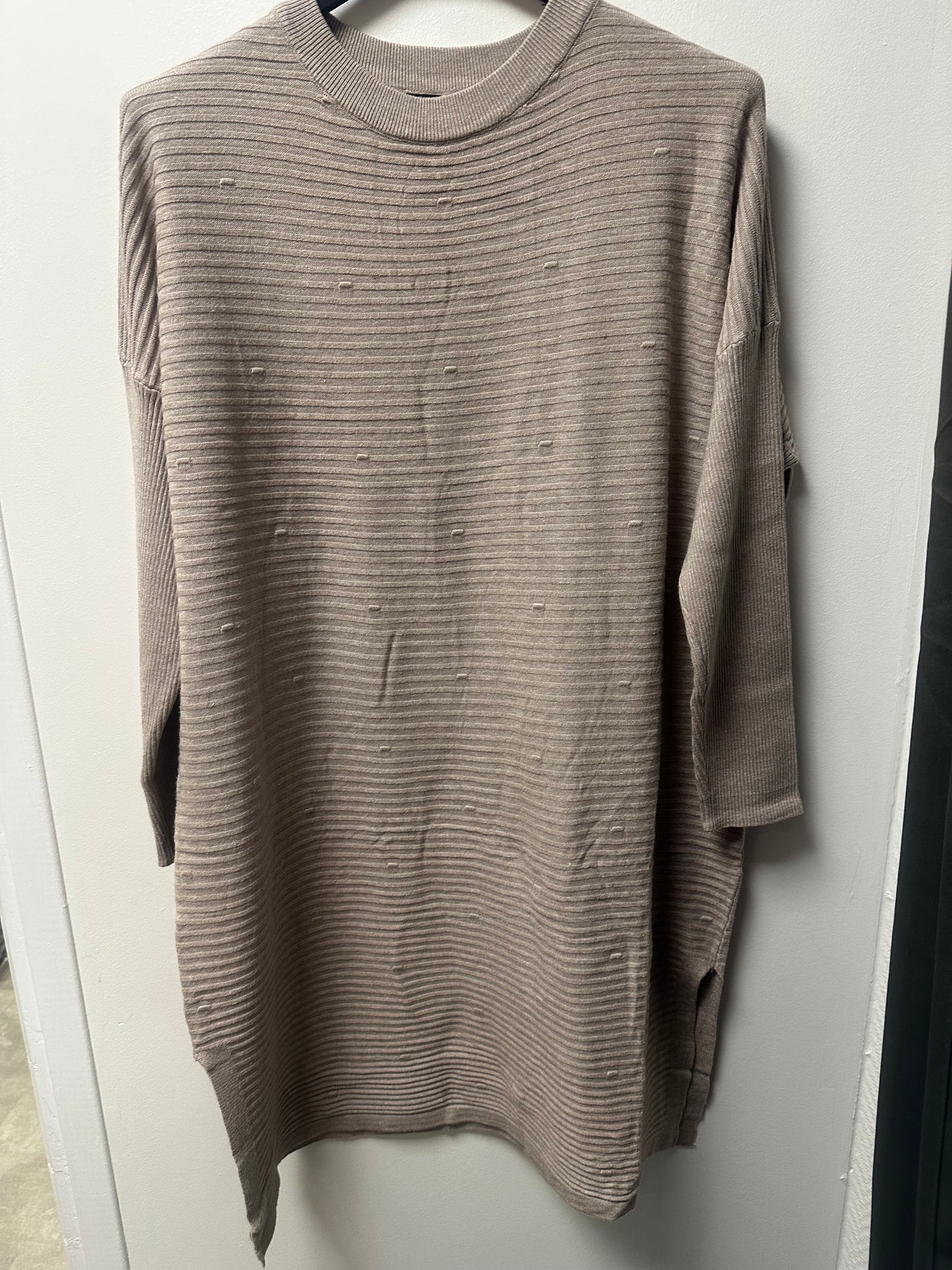 11735 robe pull SOFIA
