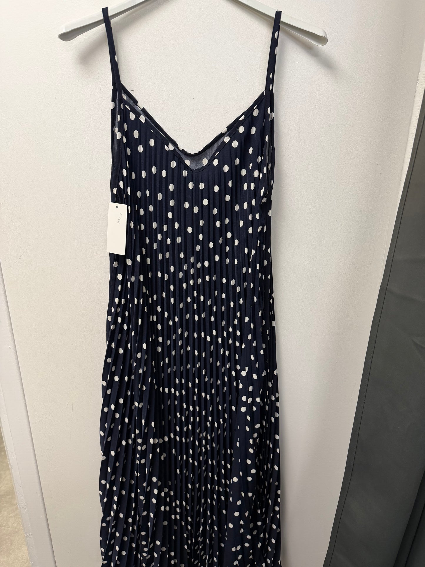 Robe longue plissée et pois 3188