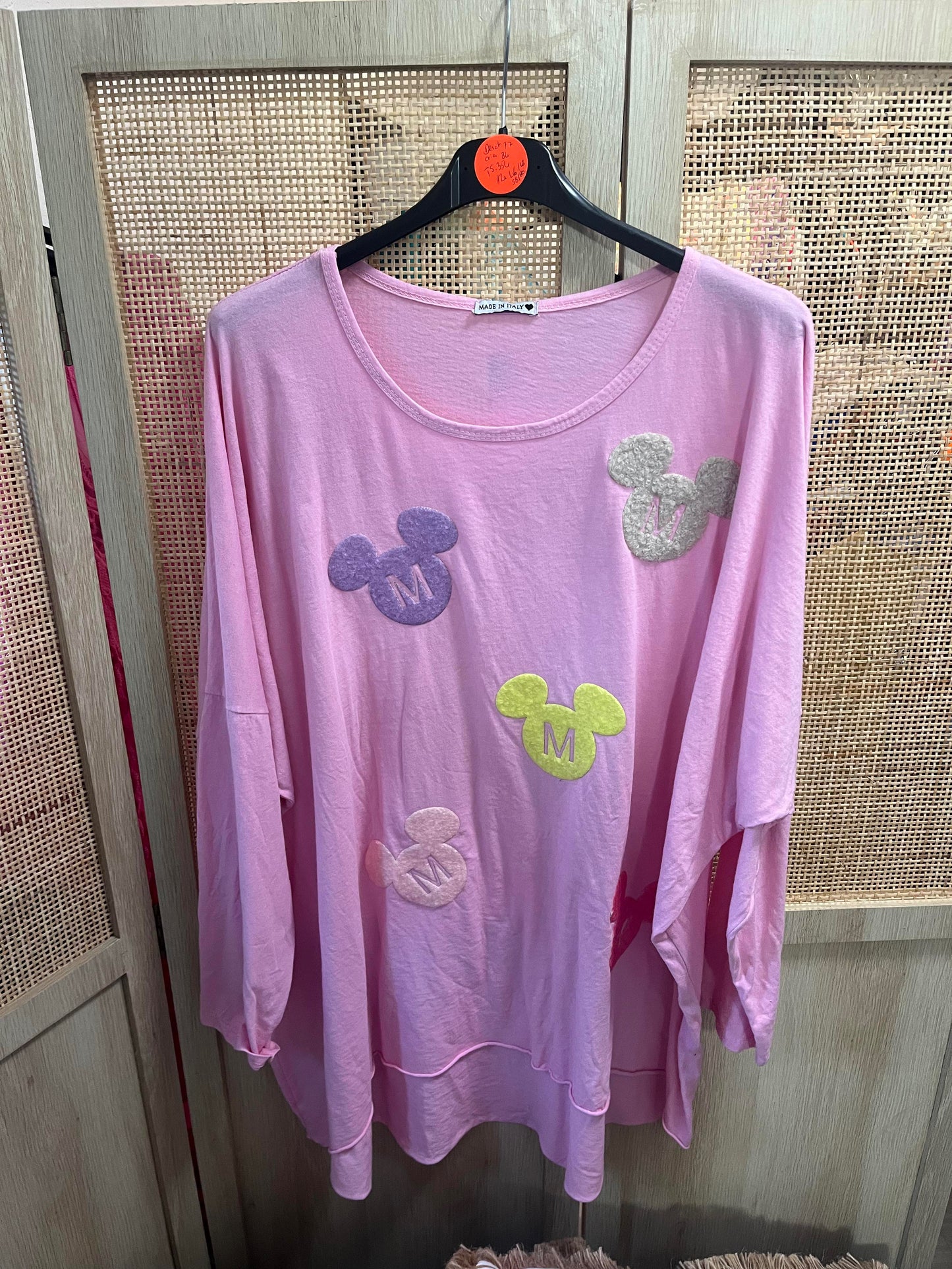 Ts354 t-shirt avec plein de Mickey