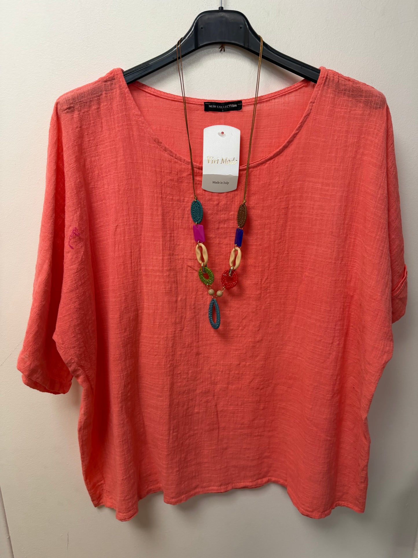 Top en gaze col rond avec collier fantaisie offert 8816