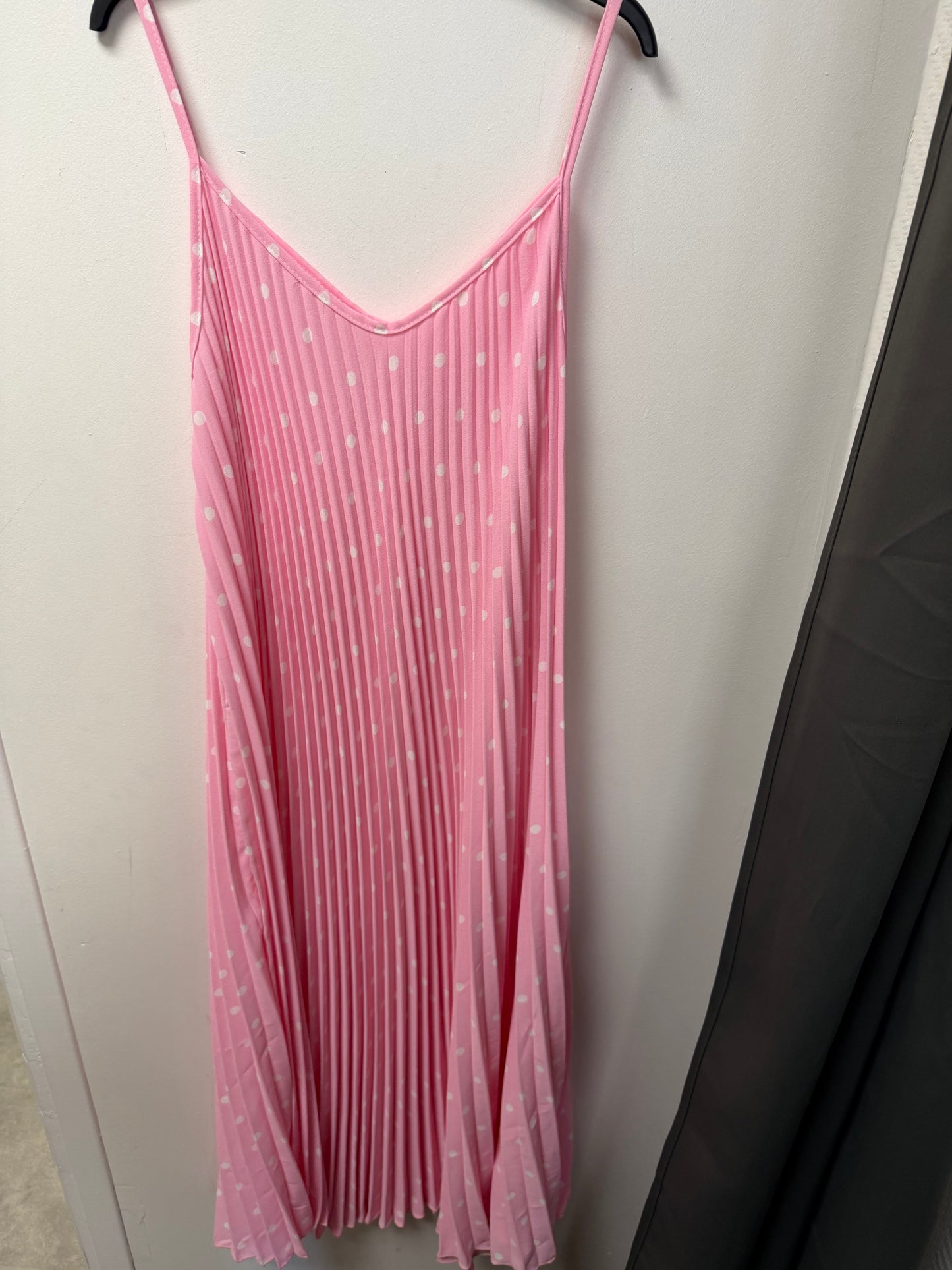 Robe longue plissée et pois 3188