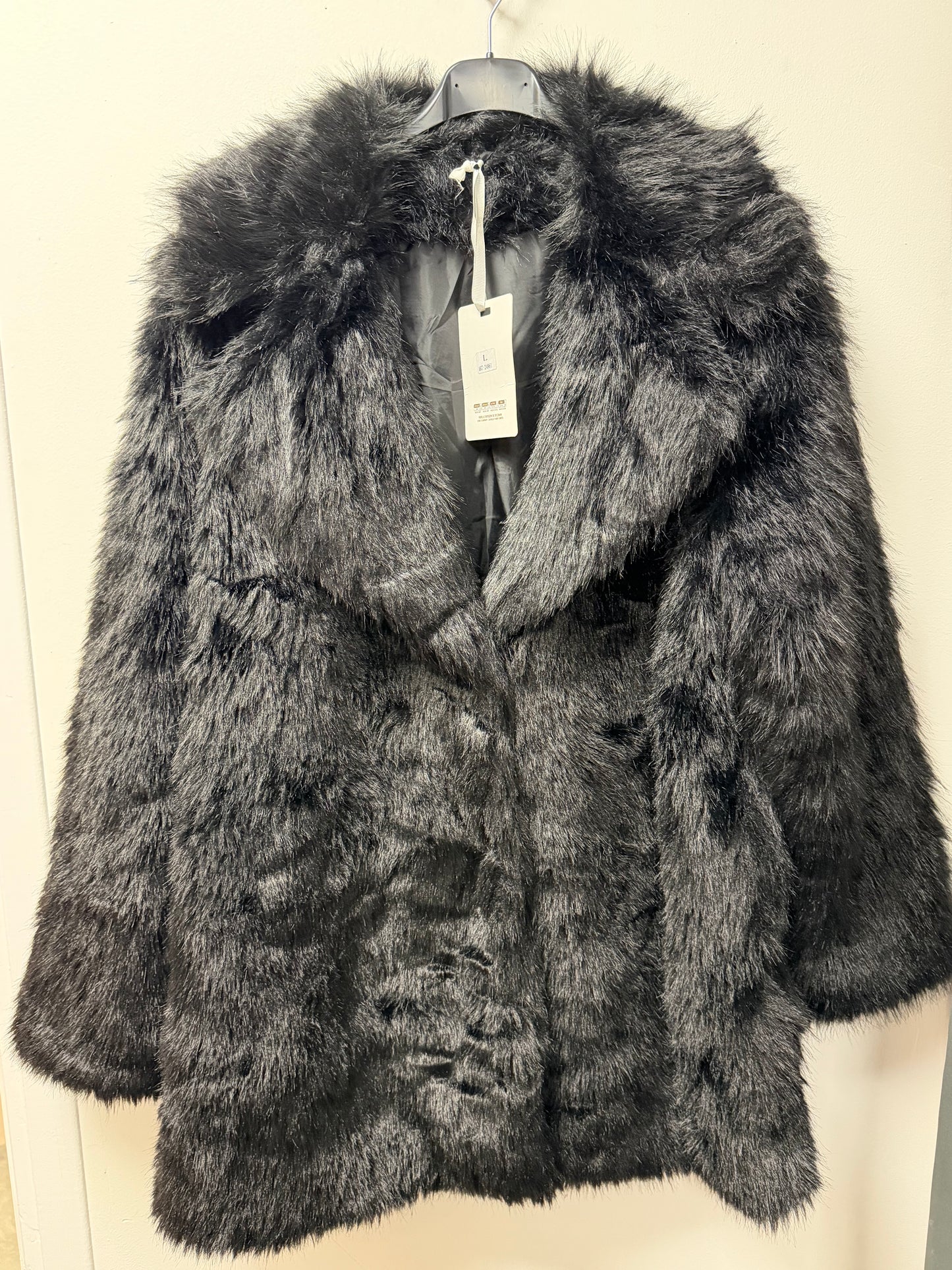 Manteau en fausse fourrure