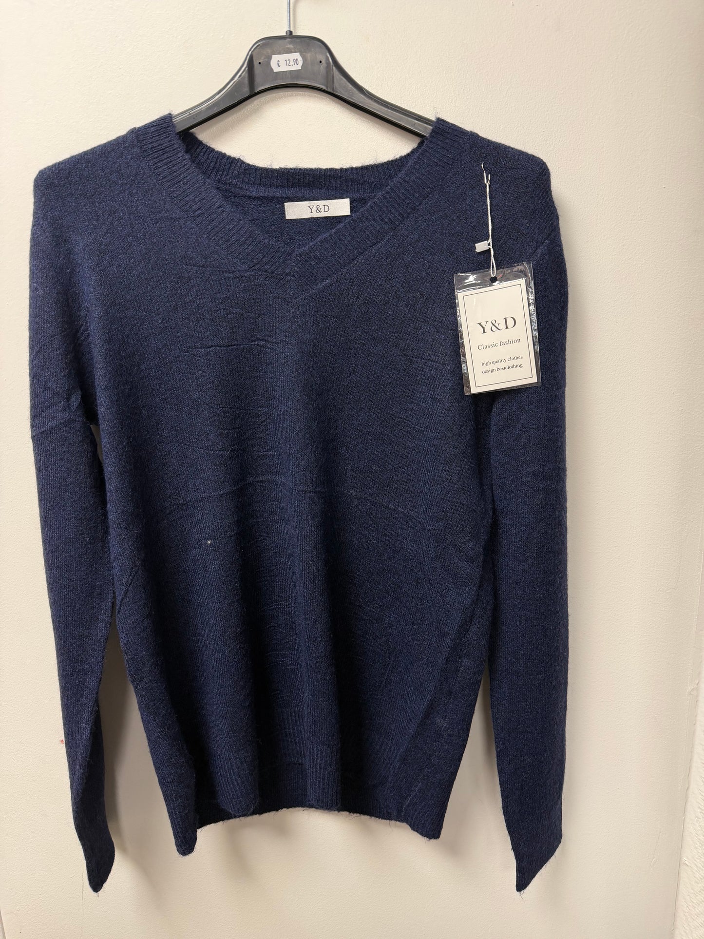 Pull col V doux basique 8876