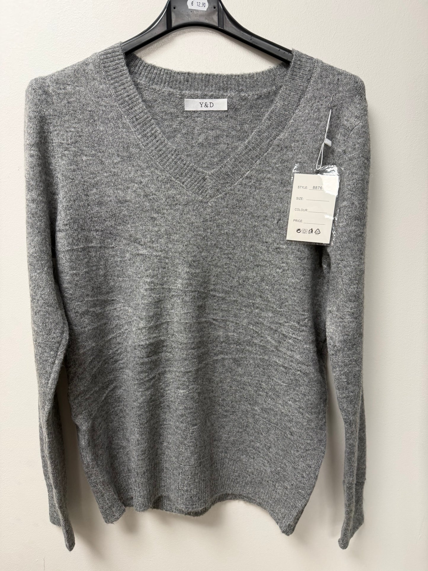 Pull col V doux basique 8876