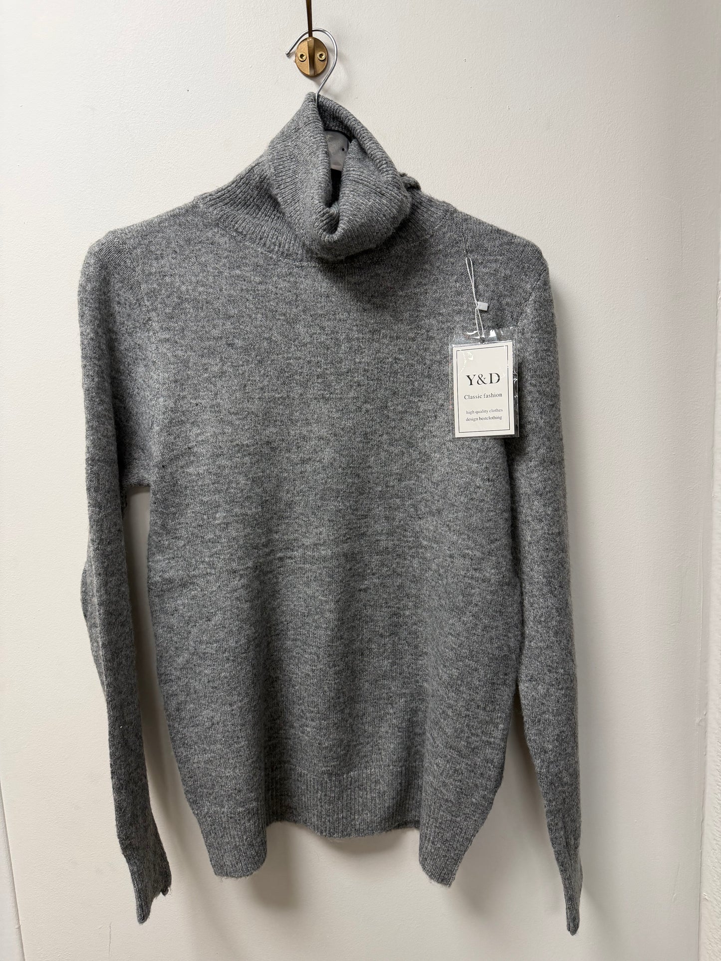 Pull col roulé doux 8875