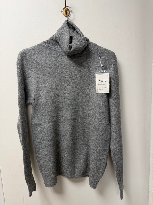Pull col roulé doux 8875