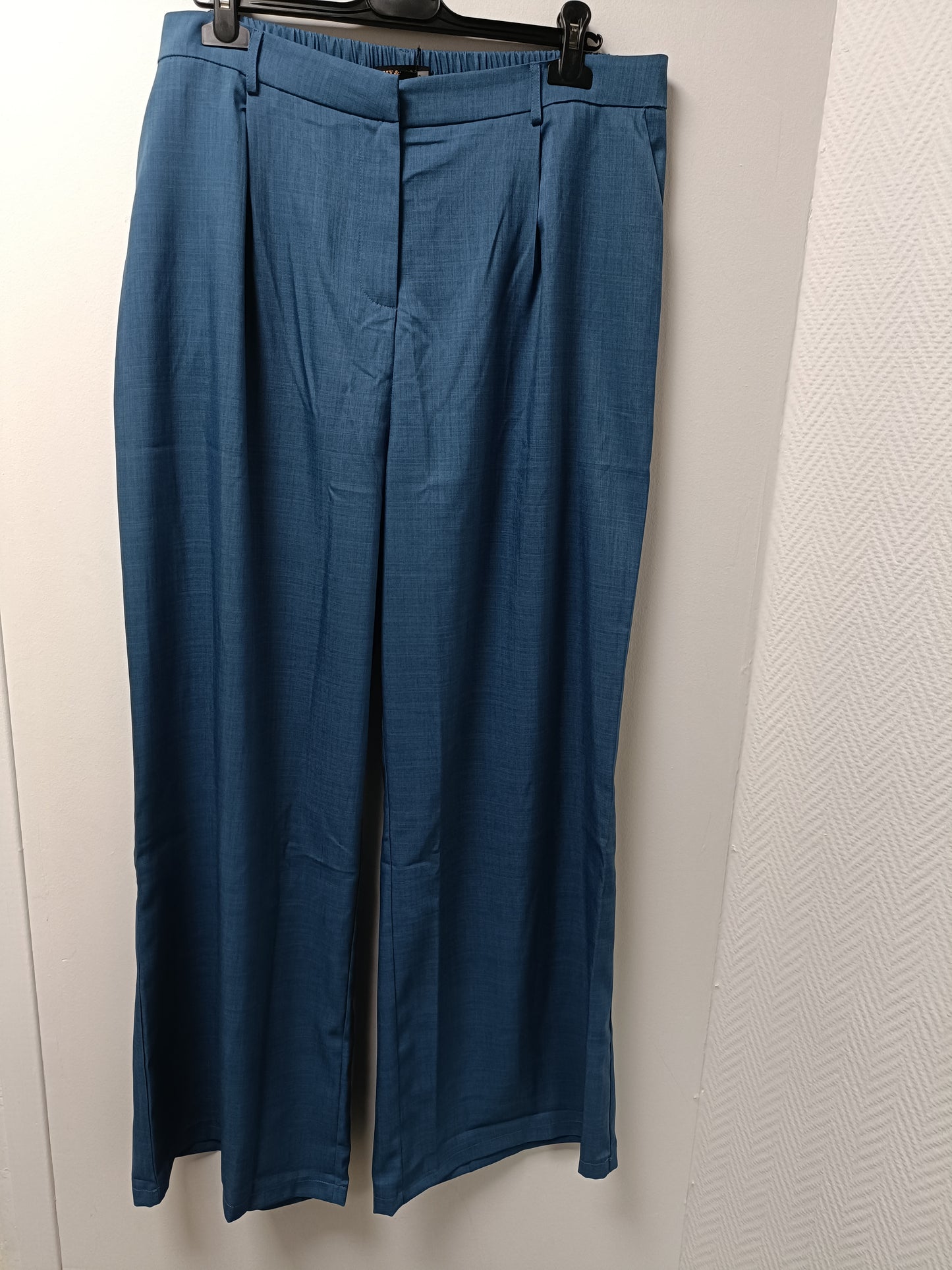 P6116 pantalon AVA