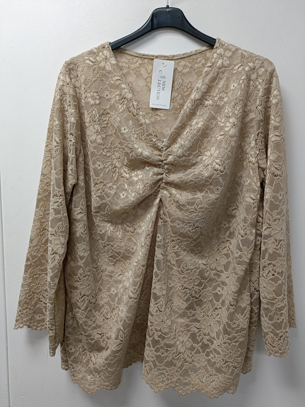 32025 haut manches longues en dentelle