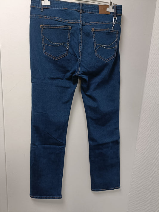 Jean bleu foncé coupe droite